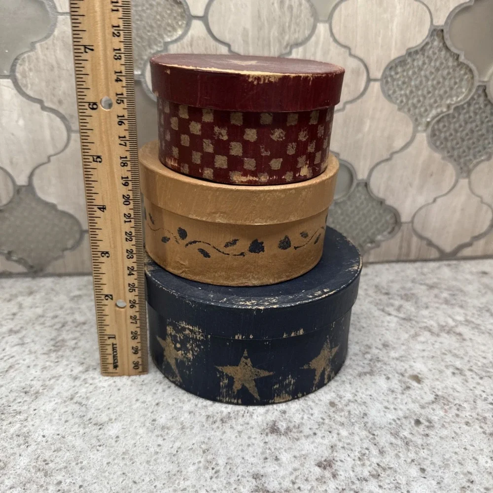 Primitive Country Stack Of 3 Round Boxes, Reproduction, Cardboard, Red Navy Tan